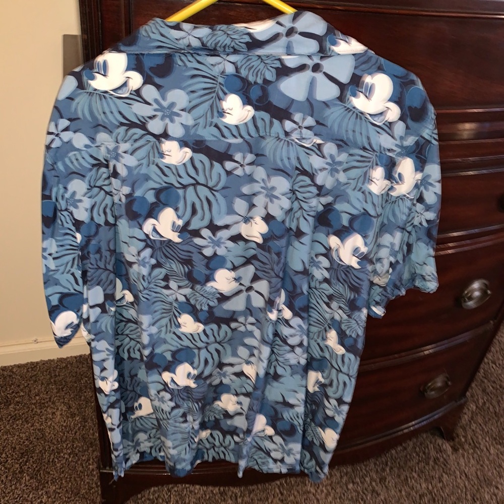 Mickey Mouse button down - Picture 4 of 4